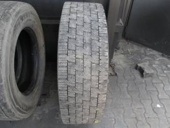 Opona używana 315/70R22,5 Bridgestone BIEŻNIKOWANA