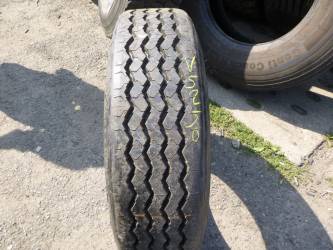 Opona używana 235/75R17,5 Bridgestone BIEŻNIKOWANA