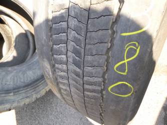 Opona używana 275/70R22,5 Pirelli MC01