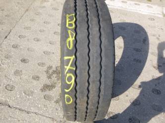 Opona używana 245/70R19,5 Bridgestone R-TRAILER 001