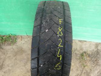 Opona używana 225/75R17,5 Goodyear KMAX D