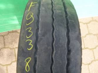 Opona używana 245/70R17,5 Bridgestone R-TRAILER 001