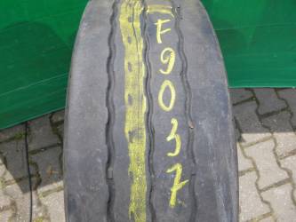 Opona używana 245/70R19,5 Goodyear KMAX T