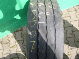 Opona używana 245/70R19,5 Goodyear KMAX T