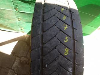 Opona używana 235/75R17,5 Goodyear KMAX D