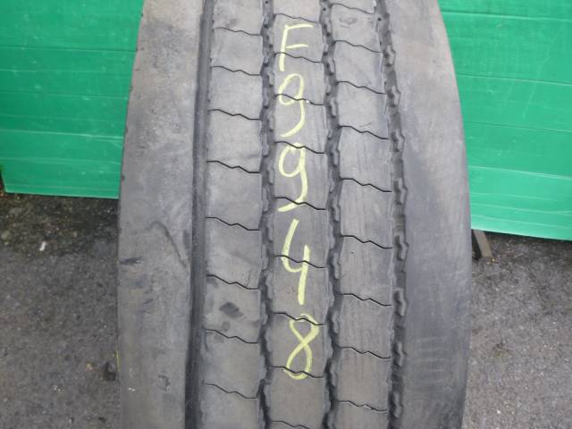 Opona używana 315/80R22,5 Pirelli FR01