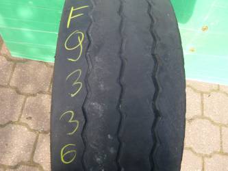 Opona używana 235/75R17,5 Pirelli ST01