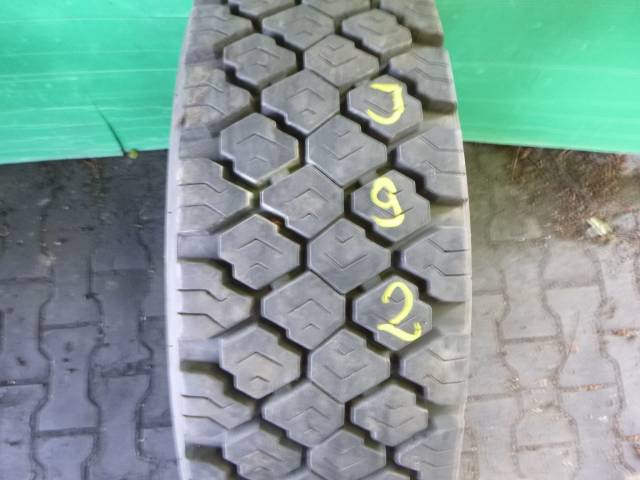 Opona używana 235/75R17,5 Goodride CM986