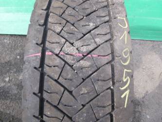 Opona używana 285/70R19,5 Goodyear KMAX D