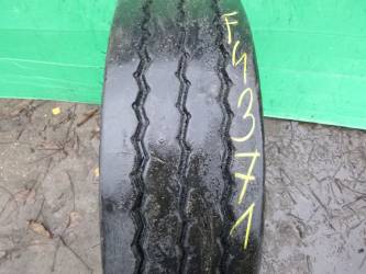 Opona używana 215/75R17,5 Pirelli ST01